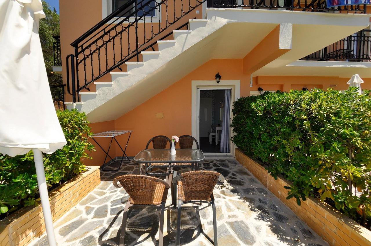 Dina'S Paradise Agios Gordios  Exterior foto