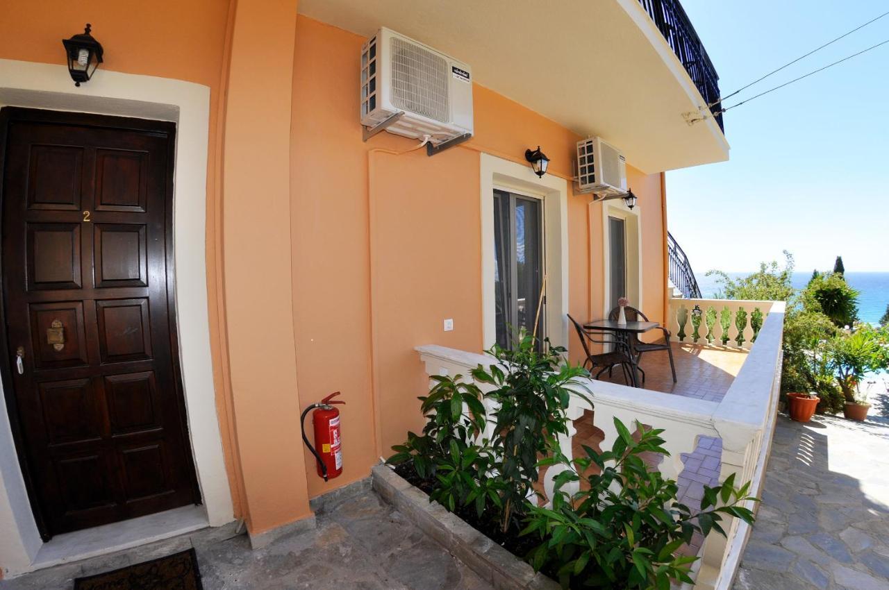 Dina'S Paradise Agios Gordios  Exterior foto